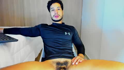 Call me papi online show from December 3, 5:02 am