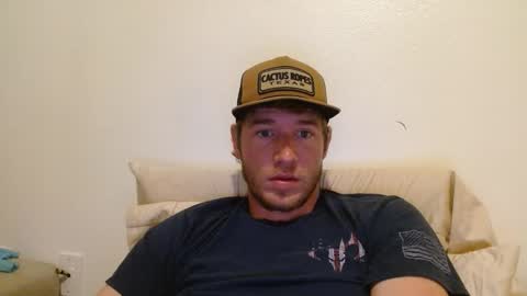 Snapshot of siscohater chatting on October 27, 2:36 am James online show from October 27, 2:36 am