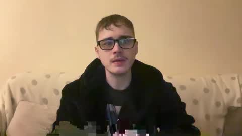 sissy_brit22 online show from December 15, 6:29 am