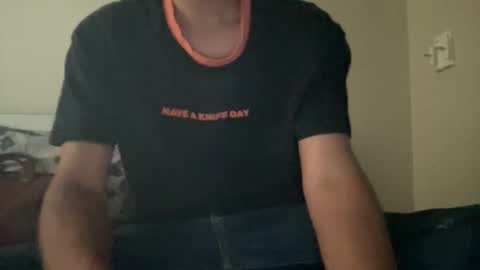 Snapshot of sissyraand chatting on October 25, 10:28 am sissyraand online show from October 25, 10:28 am
