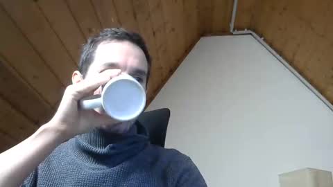 Snapshot of sissytoy35 chatting on October 14, 7:15 am sissytoy35 online show from October 14, 7:15 am