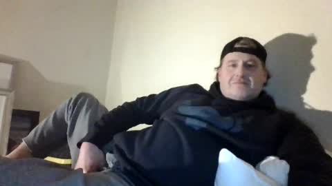 Snapshot of sixsixx73 chatting on February 6, 3:37 am Jimmy online show from February 6, 3:37 am