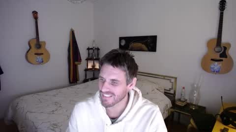 Snapshot of skatejocke chatting on October 19, 7:17 pm skatejocke online show from October 19, 7:17 pm