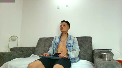 Skinny Zeth online show from April 13, 11:44 am