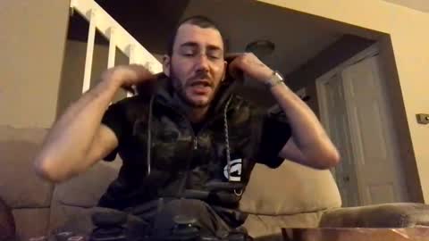 Meatnbones online show from February 13, 11:37 pm
