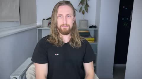 sky_guy25 online show from October 30, 9:49 pm