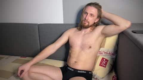 sky_guy25 online show from January 24, 10:41 pm