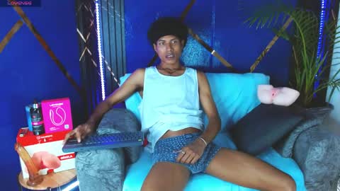 sky_walkerss online show from May 16, 5:33 pm