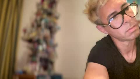 IAN HARD online show from March 31, 2:30 pm