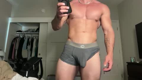 Skyler Flexes online show from March 19, 10:24 pm