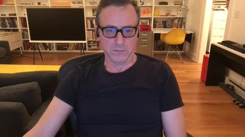 Skyline3371 online show from December 21, 6:30 am