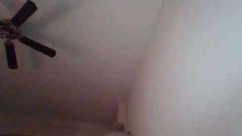 skyzzo1980 online show from December 2, 9:07 pm