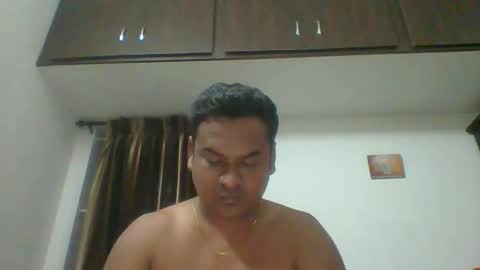 slaveqteguy online show from November 9, 5:50 pm