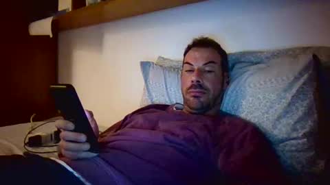 Snapshot of slevin1983 chatting on March 2, 12:36 pm slevin online show from March 2, 12:36 pm