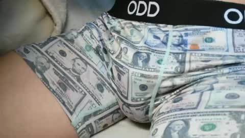 slimhungyvng online show from June 24, 5:38 pm
