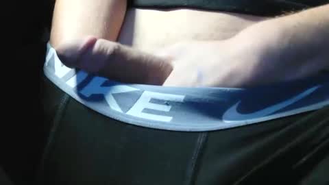 slimhungyvng online show from April 1, 1:07 am