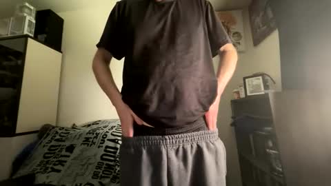 smalldick0324 online show from June 4, 12:33 pm