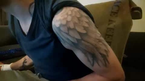 Snapshot of smokeandwatching chatting on March 10, 9:29 pm Smokeandwatching online show from March 10, 9:29 pm