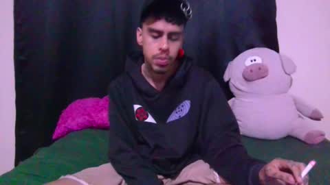 teddy online show from November 22, 9:09 am