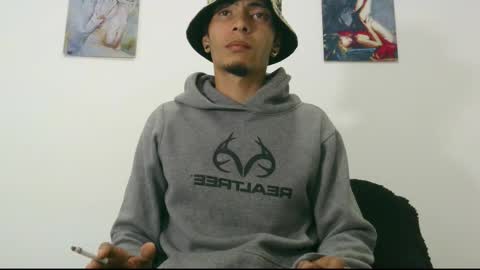 Daniel laverde online show from November 16, 9:17 pm