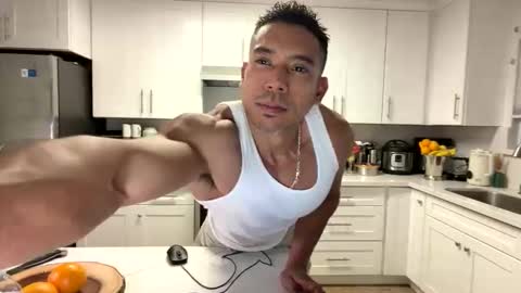 smoothripz online show from April 6, 8:26 am