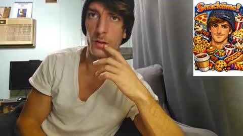 Snackyyyy online show from February 22, 2:35 am