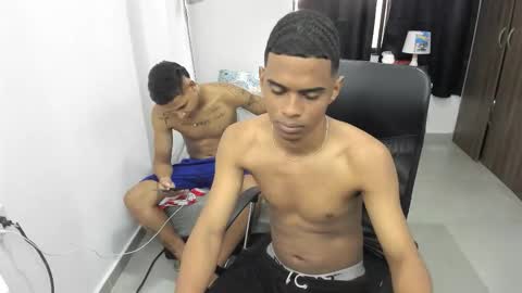 snak_master1 online show from November 4, 5:58 pm