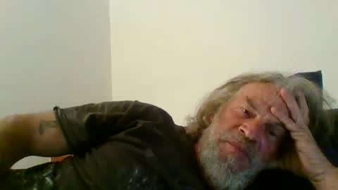 Snapshot of snap2play chatting on September 17, 2:12 am snap2play online show from September 17, 2:12 am