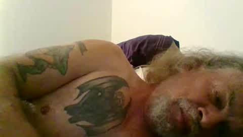 Snapshot of snap2play chatting on October 15, 2:41 am snap2play online show from October 15, 2:41 am