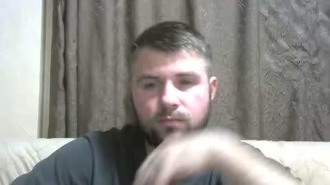 Snapshot of snowyqred chatting on October 5, 4:22 pm Arthur online show from October 5, 4:22 pm