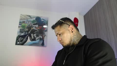 soy_apolo online show from October 26, 3:47 pm