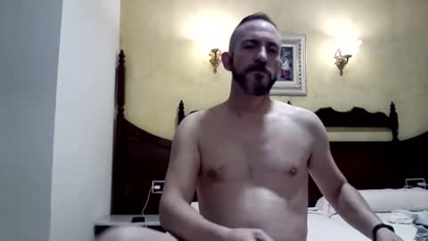 Snapshot of spanishharddick chatting on February 4, 12:19 am Manu  online show from February 4, 12:19 am
