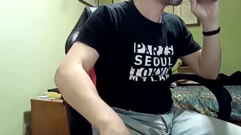 Snapshot of spanishharddick chatting on March 4, 5:56 pm Manu  online show from March 4, 5:56 pm