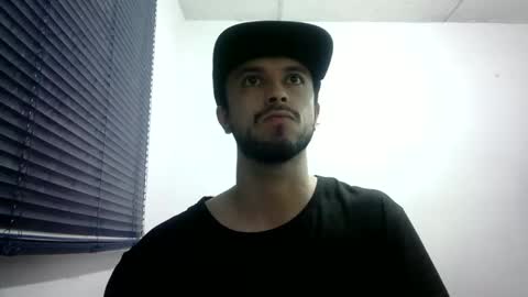 sperm_donor94 online show from November 11, 11:32 pm