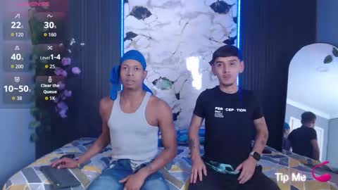 Snapshot of spicyboys_ chatting on September 22, 9:03 pm    online show from September 22, 9:03 pm