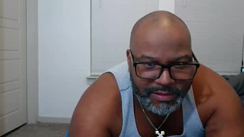 Snapshot of splenda_daddy_50 chatting on October 20, 1:09 am Blaque Jaystone online show from October 20, 1:09 am