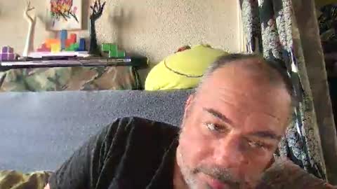 srekos38 online show from March 4, 9:05 am