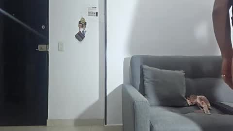 Snapshot of steban_jyj chatting on January 9, 5:13 am Katalleya and Steban online show from January 9, 5:13 am