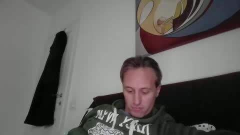 sten015 online show from January 8, 1:05 pm