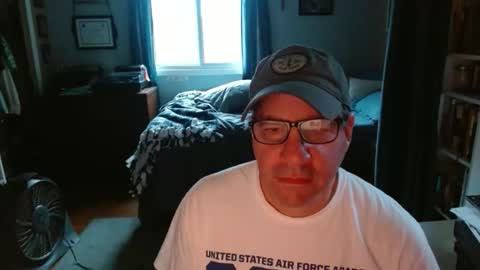 stephenhal9 online show from March 22, 7:08 pm