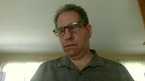 stephenhal9 online show from April 17, 6:21 pm