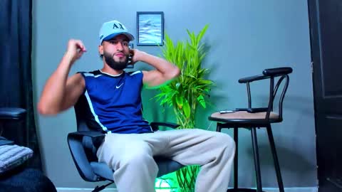 Steve  online show from November 6, 10:40 am