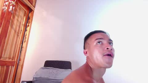 steven_modelo69 online show from February 19, 2:55 am