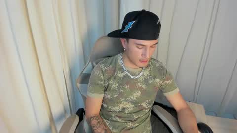 Steven online show from November 25, 5:09 am