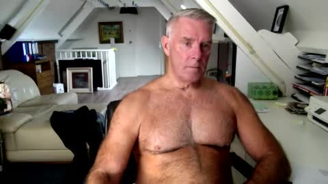 stevetwo online show from November 10, 12:43 pm