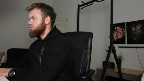 Stewart Barnz online show from November 10, 4:06 am