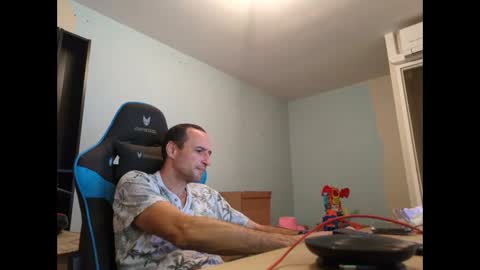 stickolive1 online show from September 10, 9:46 pm