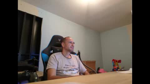 stickolive1 online show from September 13, 9:05 pm