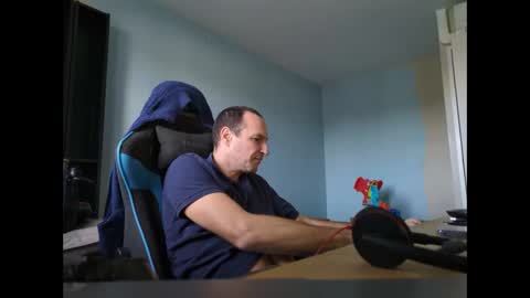 stickolive1 online show from October 6, 11:15 am