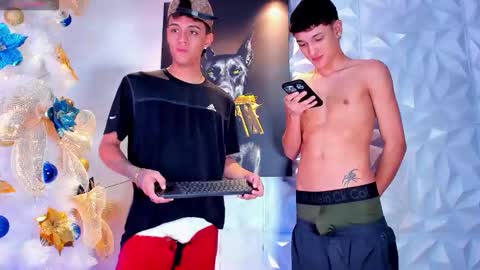 Stiven  brendan online show from December 19, 4:09 am